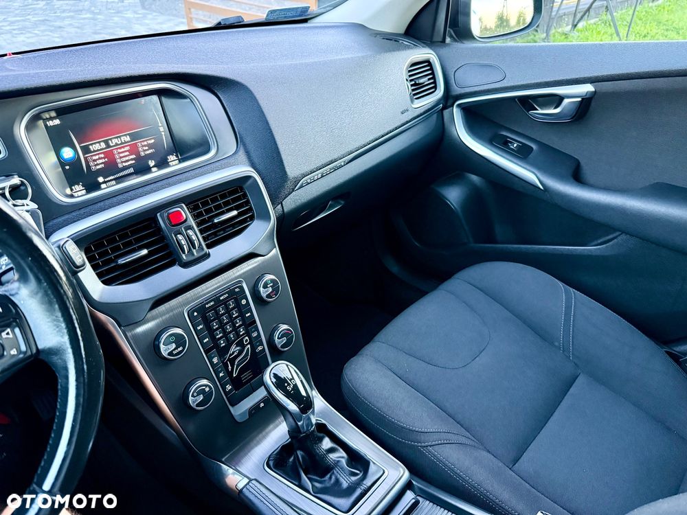 Volvo V40 Cross Country D2 Summum - 19