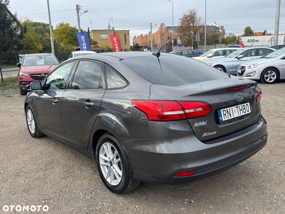 Ford Focus - 27