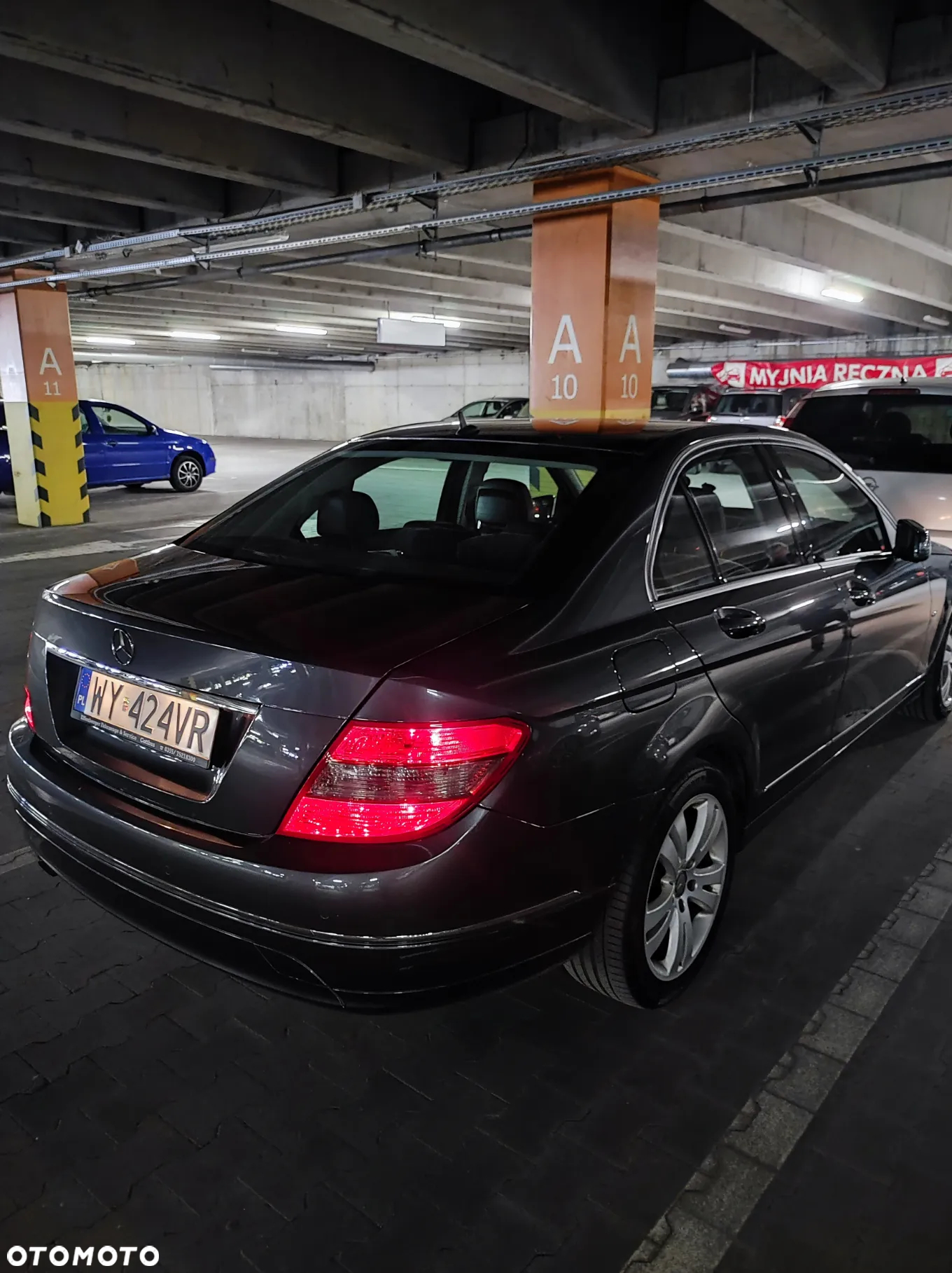 Mercedes-Benz Klasa C 180 BlueEFFICIENCY 7G-TRONIC Avantgarde - 12