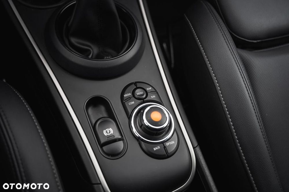 MINI Countryman - 25