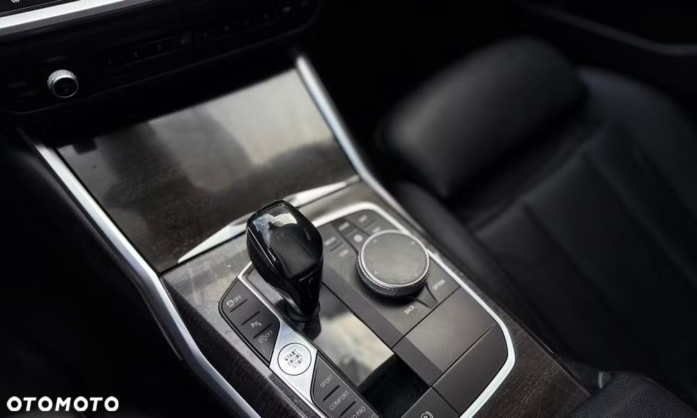 BMW Seria 3 - 12