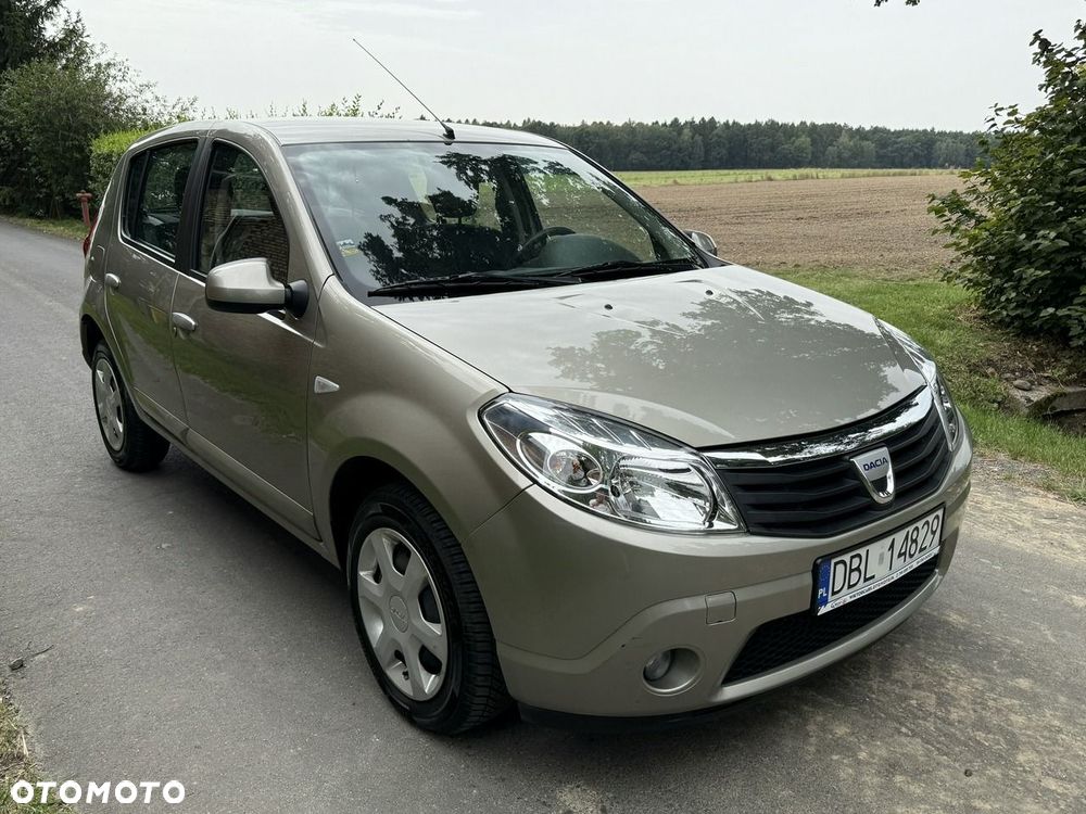 Dacia Sandero 1.2 16V 75 Celebration - 22