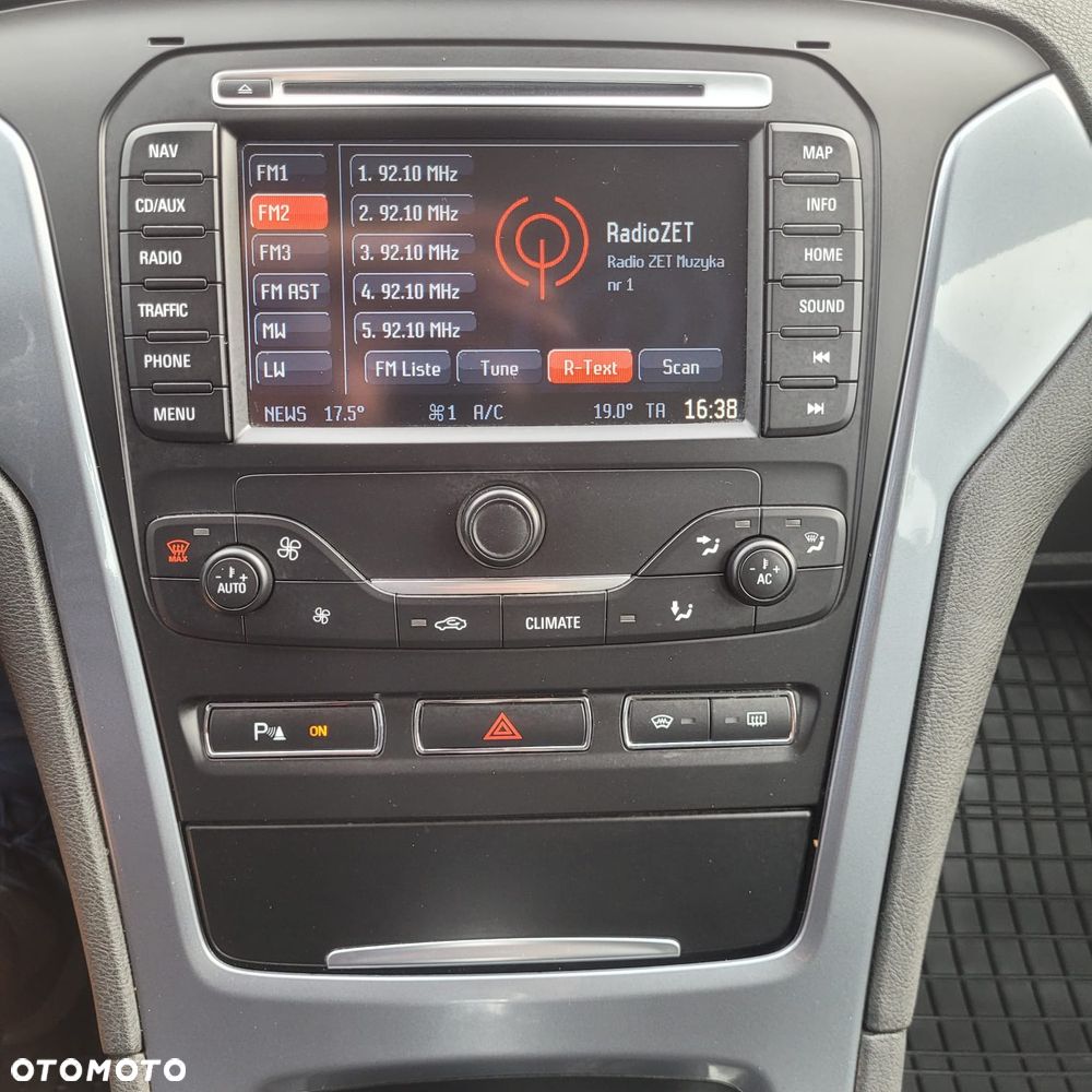 Ford Mondeo - 26