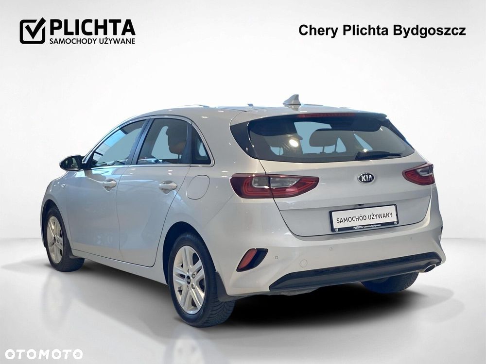Kia Ceed - 4