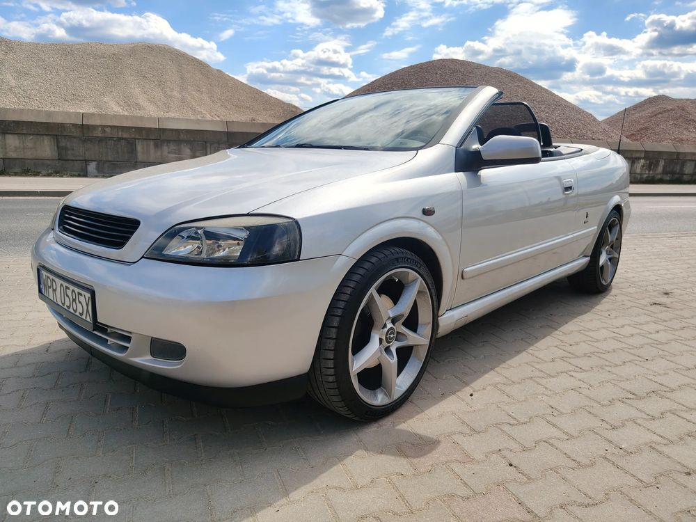 Opel Astra 1.8 Bertone - 18