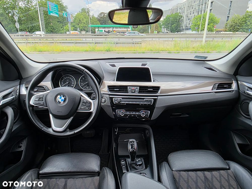 BMW X1 sDrive18i - 8
