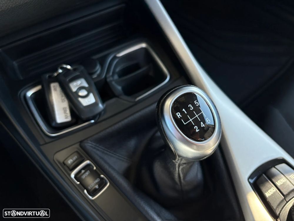 BMW 218 d Coupe - 17