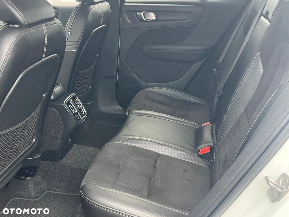 Volvo XC 40 T5 AWD R-Design - 19