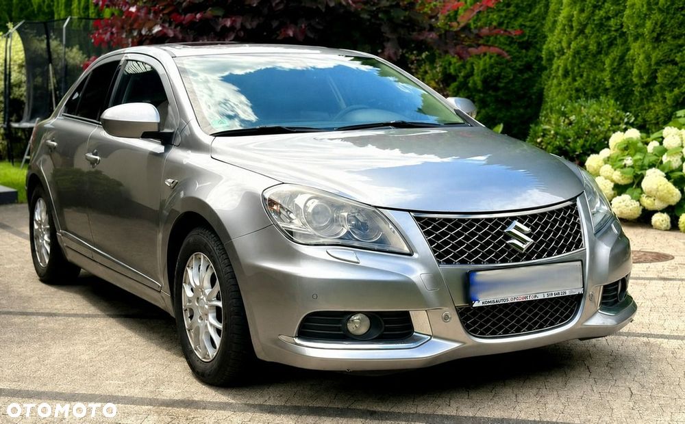 Suzuki Kizashi - 2