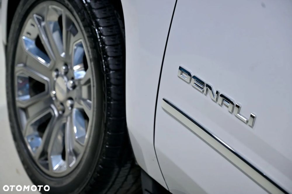 GMC Yukon - 11