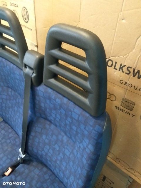 Iveco Daily Fotel pasażera Dwójka Ławka - 4