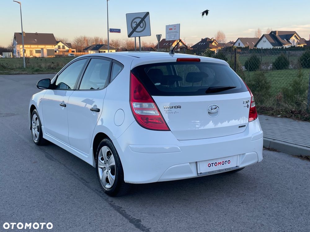 Hyundai i30 1.6 CRDi Blue Classic - 38