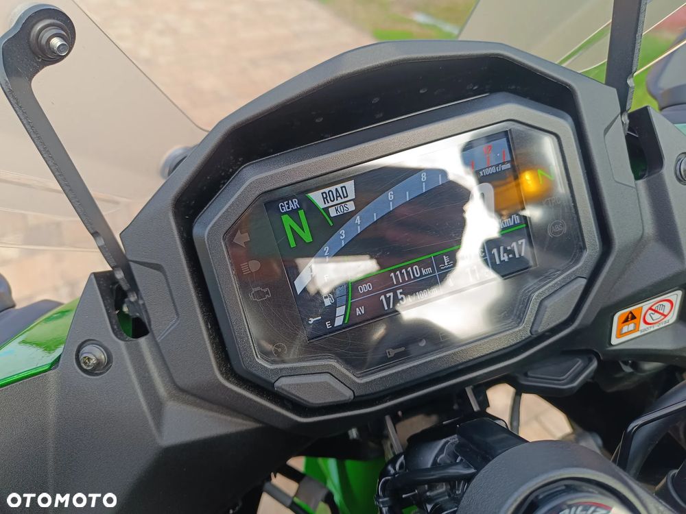 Kawasaki Ninja 1000 SX - 9