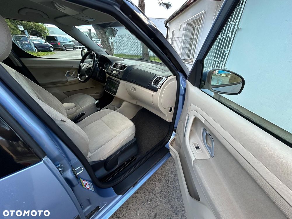 Skoda Roomster 1.6 16V Comfort PLUS EDITION - 24