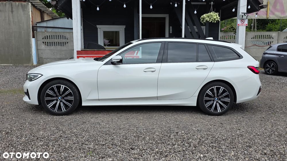 BMW Seria 3 318d - 32
