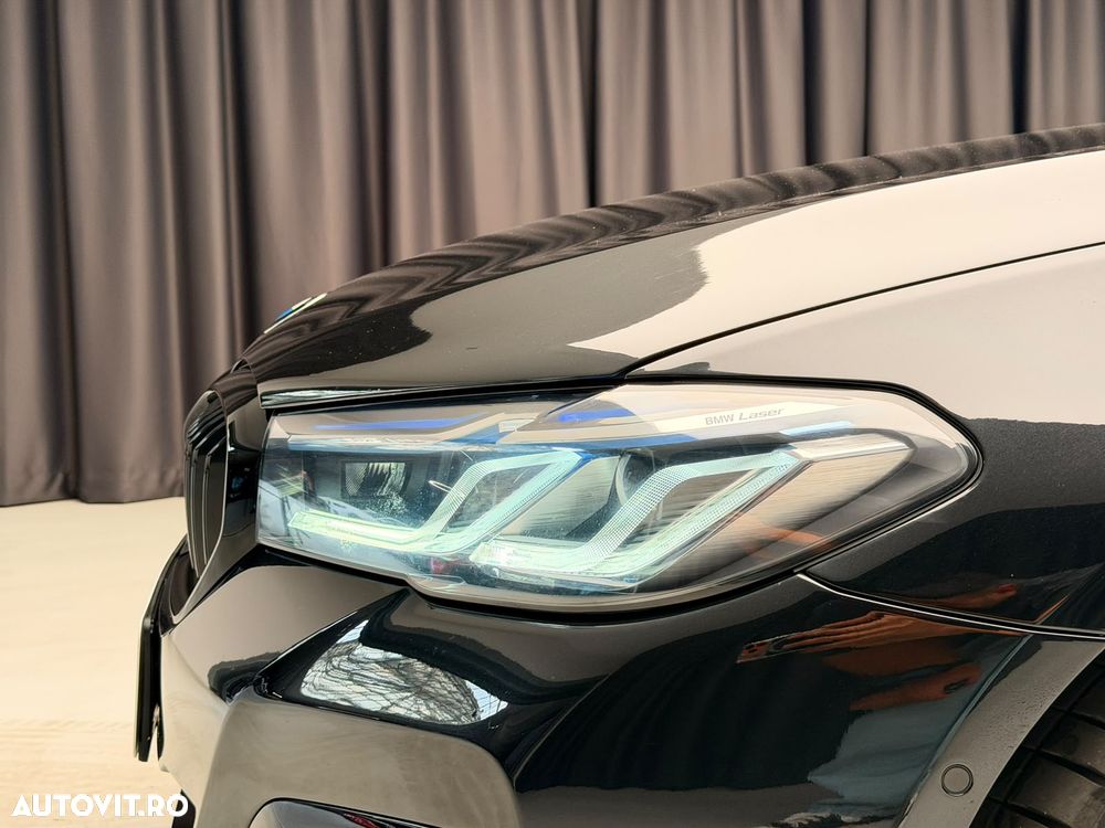 BMW Seria 5 530d xDrive AT MHEV - 3