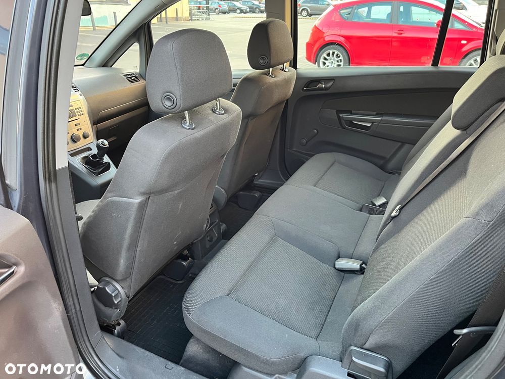 Opel Zafira 1.6 - 13