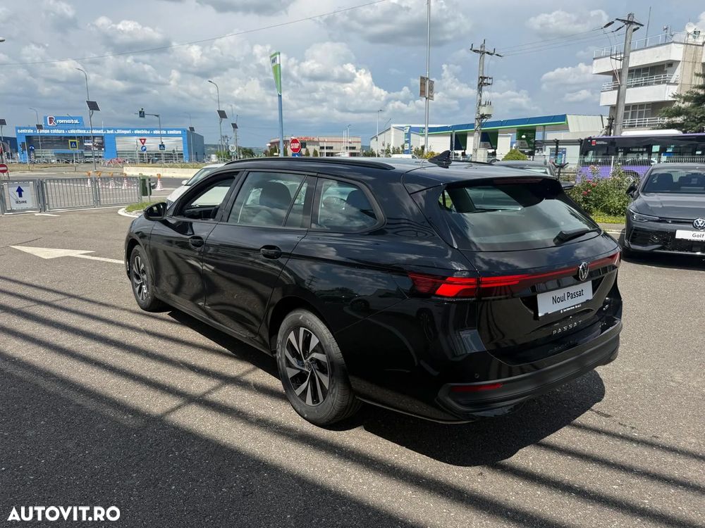 Volkswagen Passat - 4