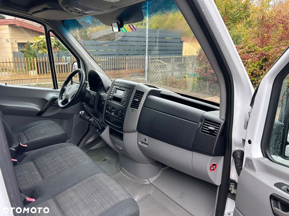 Mercedes-Benz Sprinter - 19