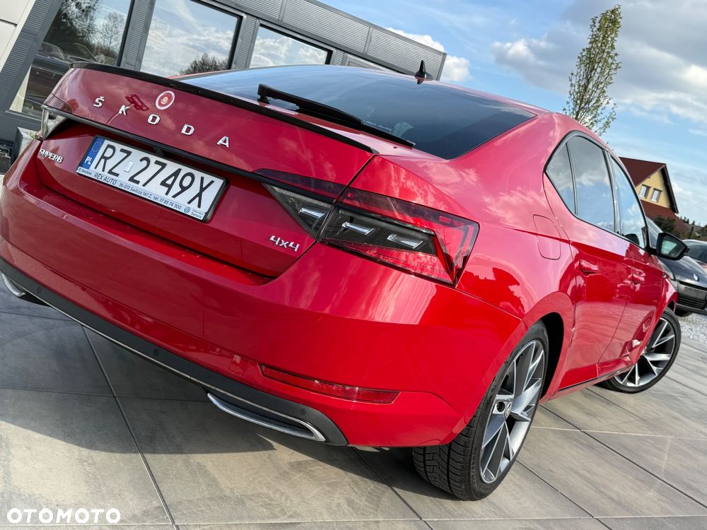 Skoda Superb 2.0 TDI 4x4 DSG Sportline - 13