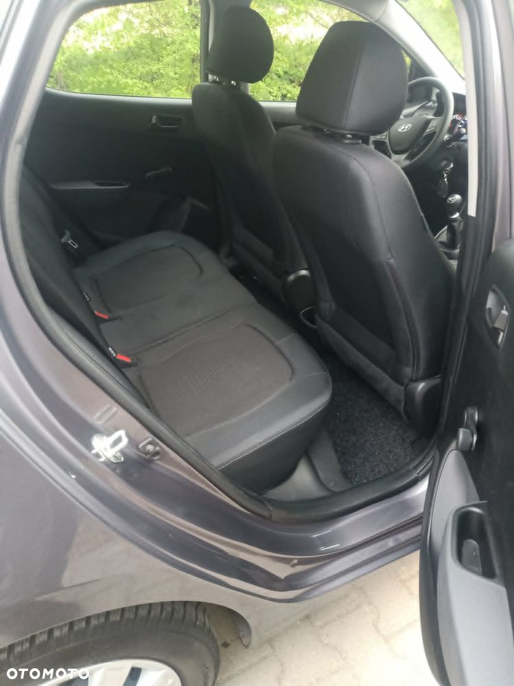 Hyundai i10 - 15