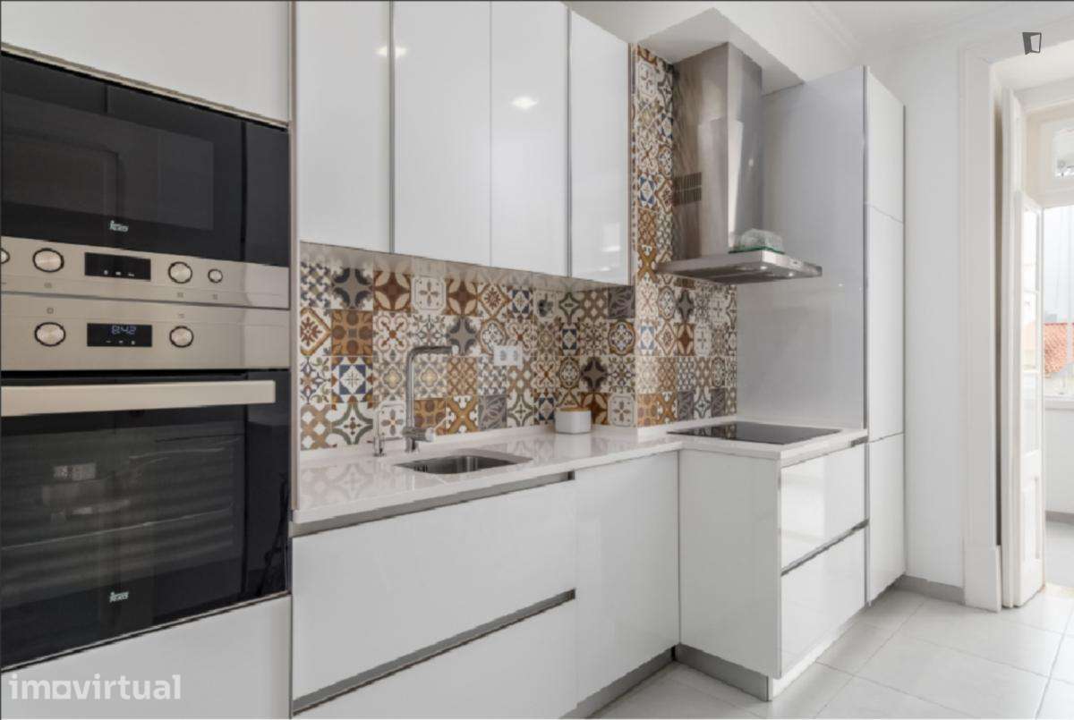 Quarto - localizado em Arroios Lisbon - Grande imagem: 5/13