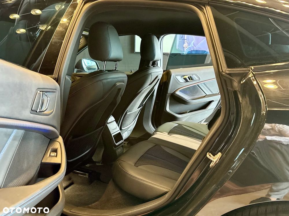BMW Seria 2 218i M Sport - 18
