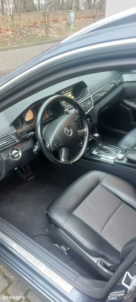 Mercedes-Benz Klasa E - 19