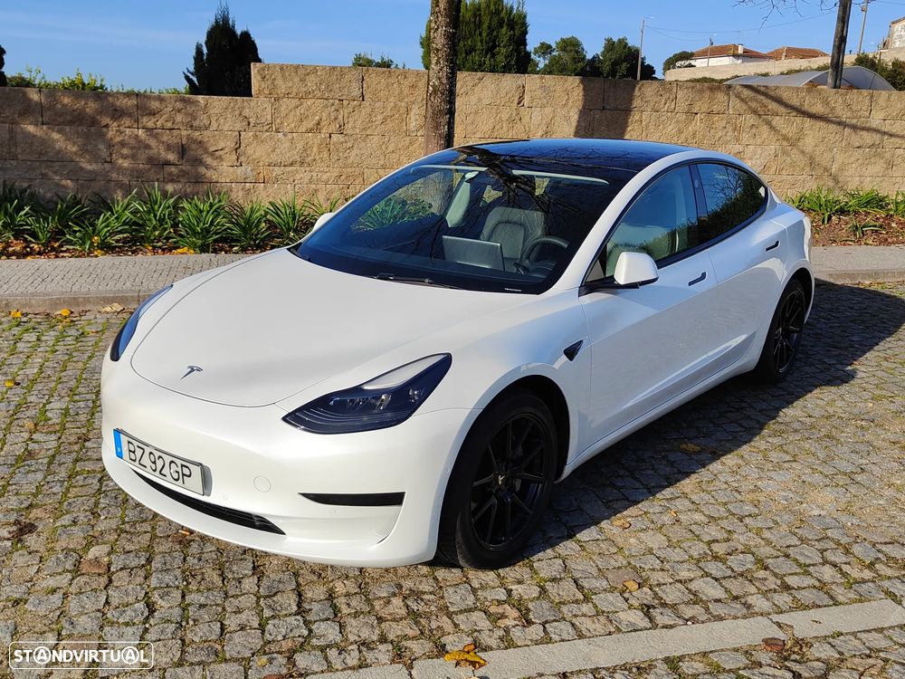 Tesla Model 3 Standard Range Plus RWD - 1