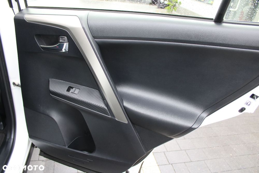 Toyota RAV4 - 27