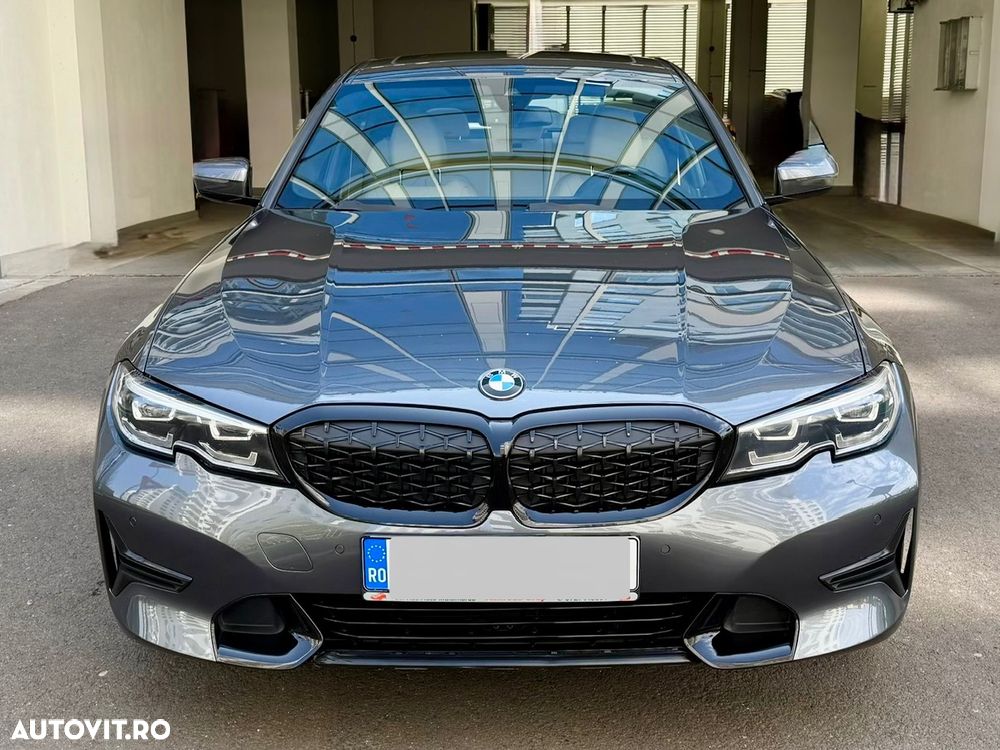 BMW Seria 3 330i Aut. Advantage - 2