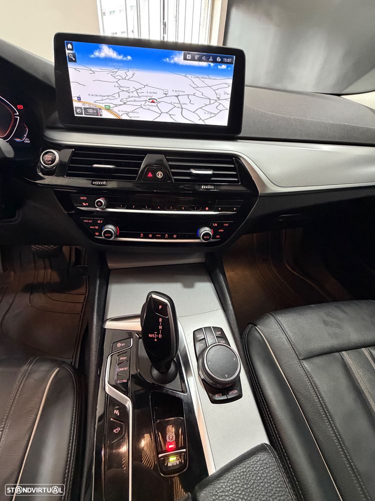 BMW 520 d Aut. Luxury Line - 11