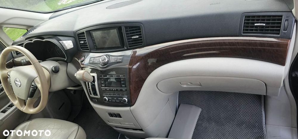 Nissan Quest - 12