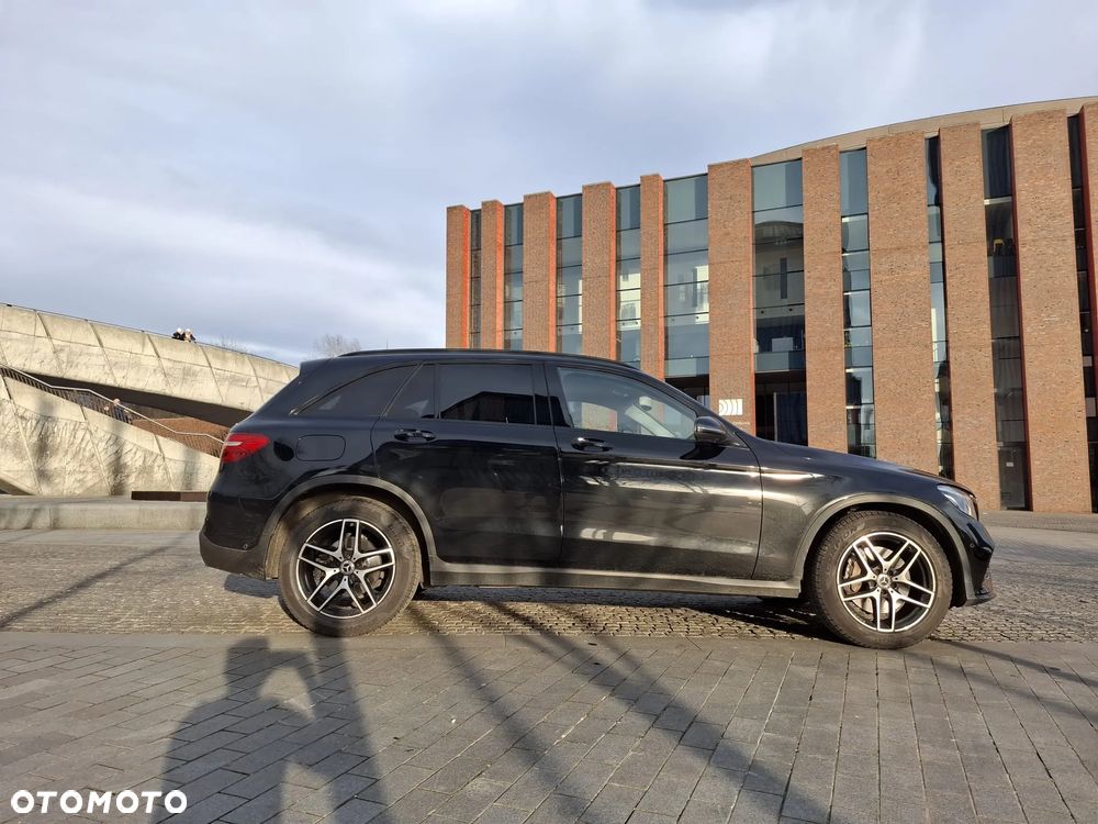 Mercedes-Benz GLC - 18