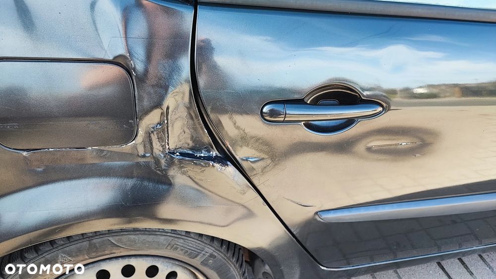 Renault Scenic 1.9 dCi Confort Authentique - 22