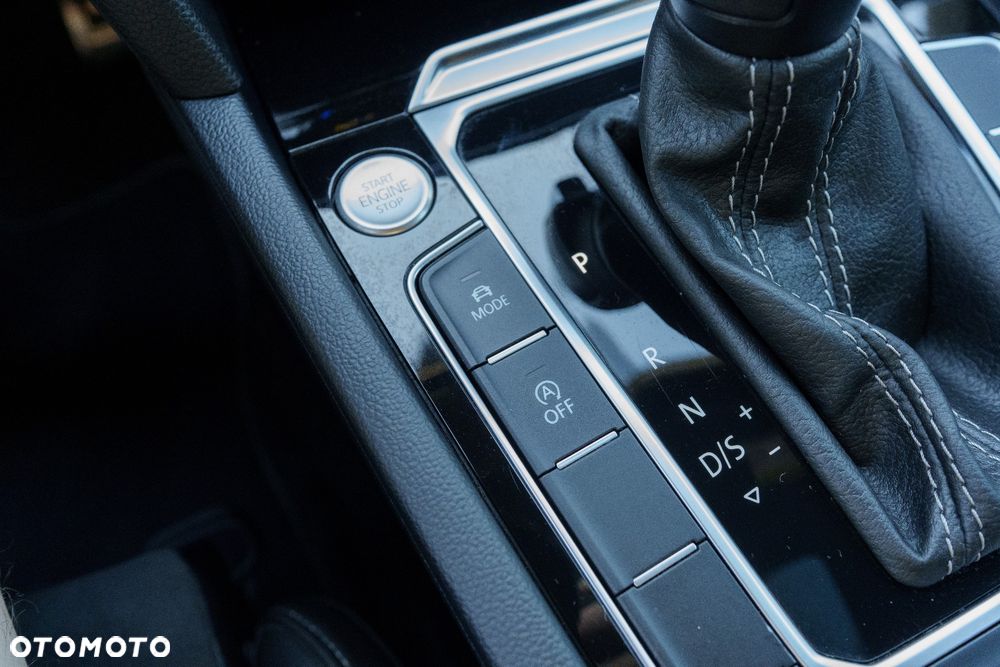 Volkswagen Arteon 2.0 TSI DSG R-Line - 17
