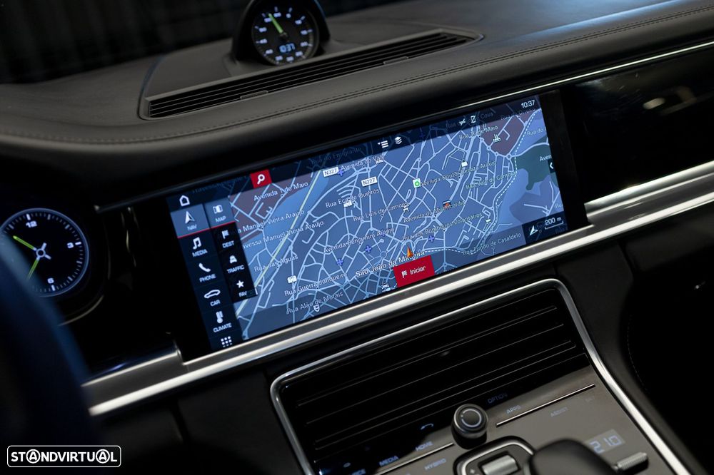 Porsche Panamera Sport Turismo 4 E-Hybrid Edition 10 Anos - 18