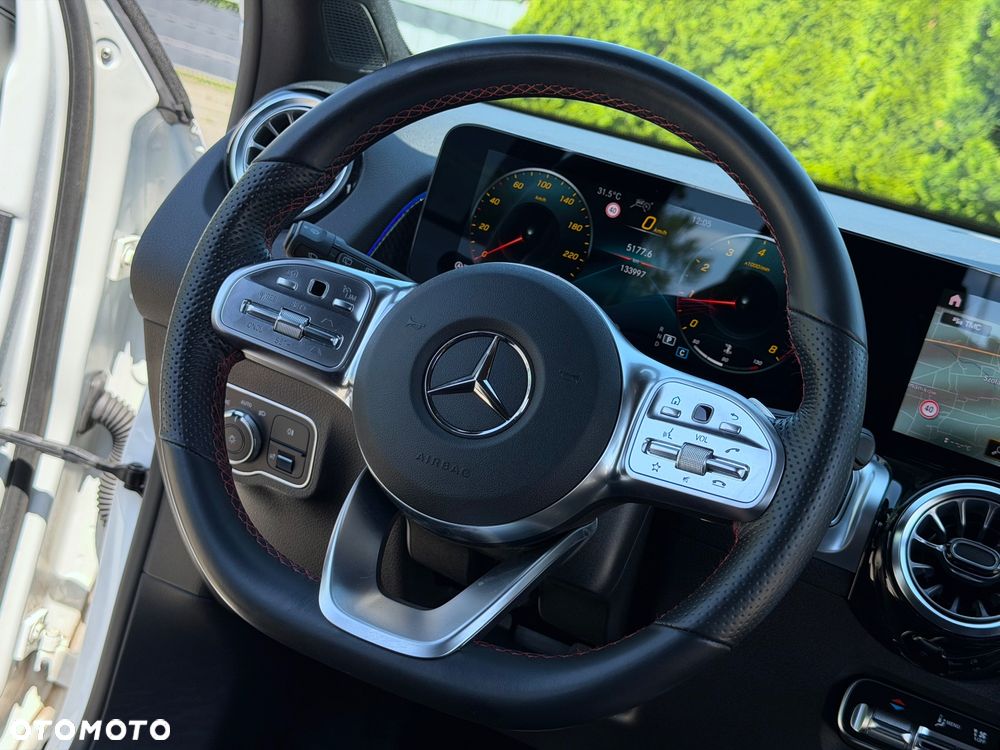 Mercedes-Benz GLB 200 7G-DCT AMG Line Advanced Plus - 22