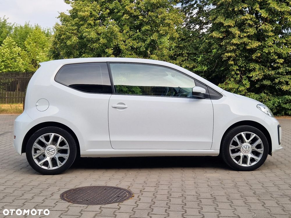 Volkswagen up! 1.0 Black Style - 8