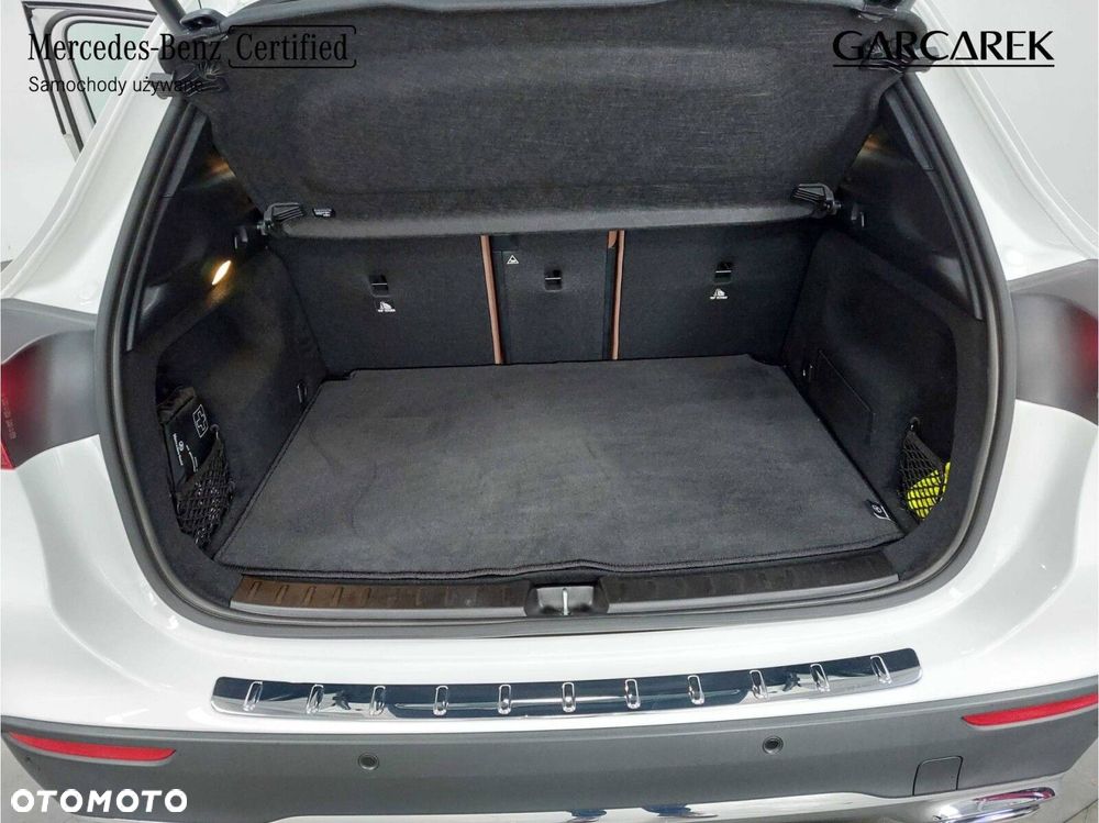 Mercedes-Benz GLA 200 Progressive - 10