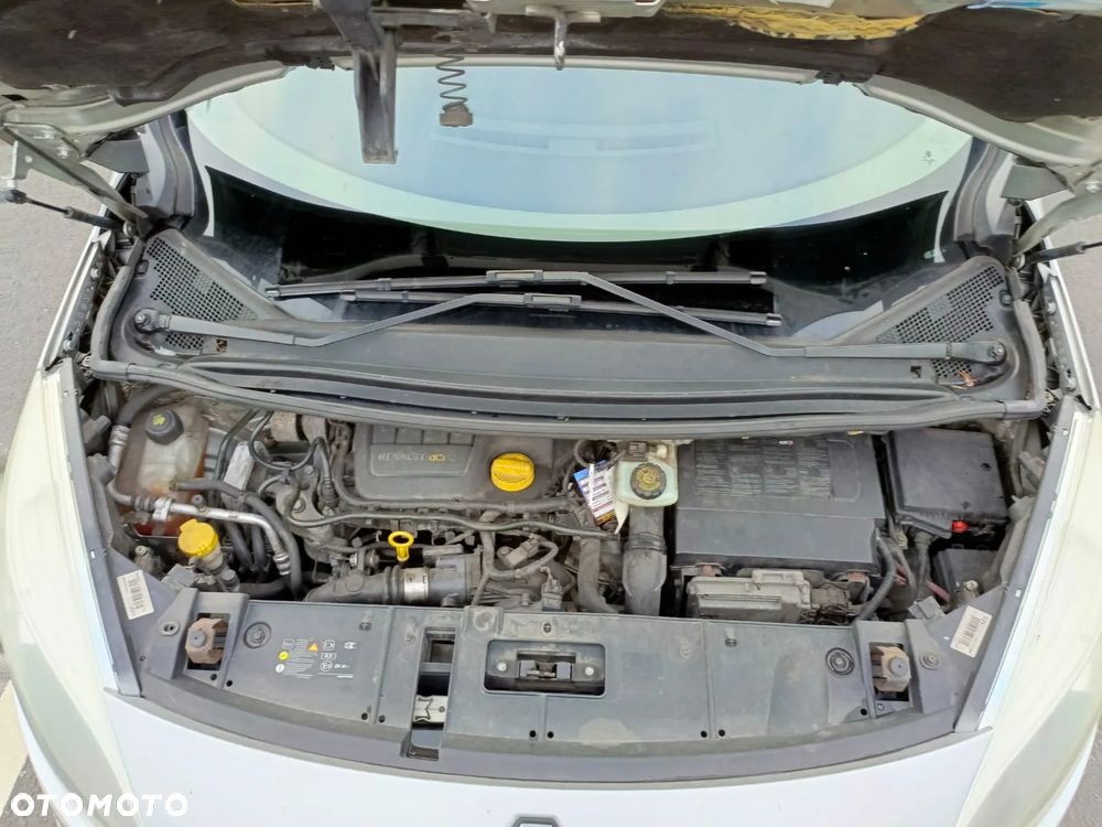 Renault Grand Scenic - 10