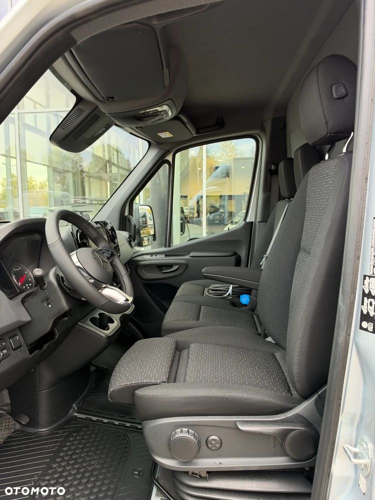 Mercedes-Benz Sprinter - 18