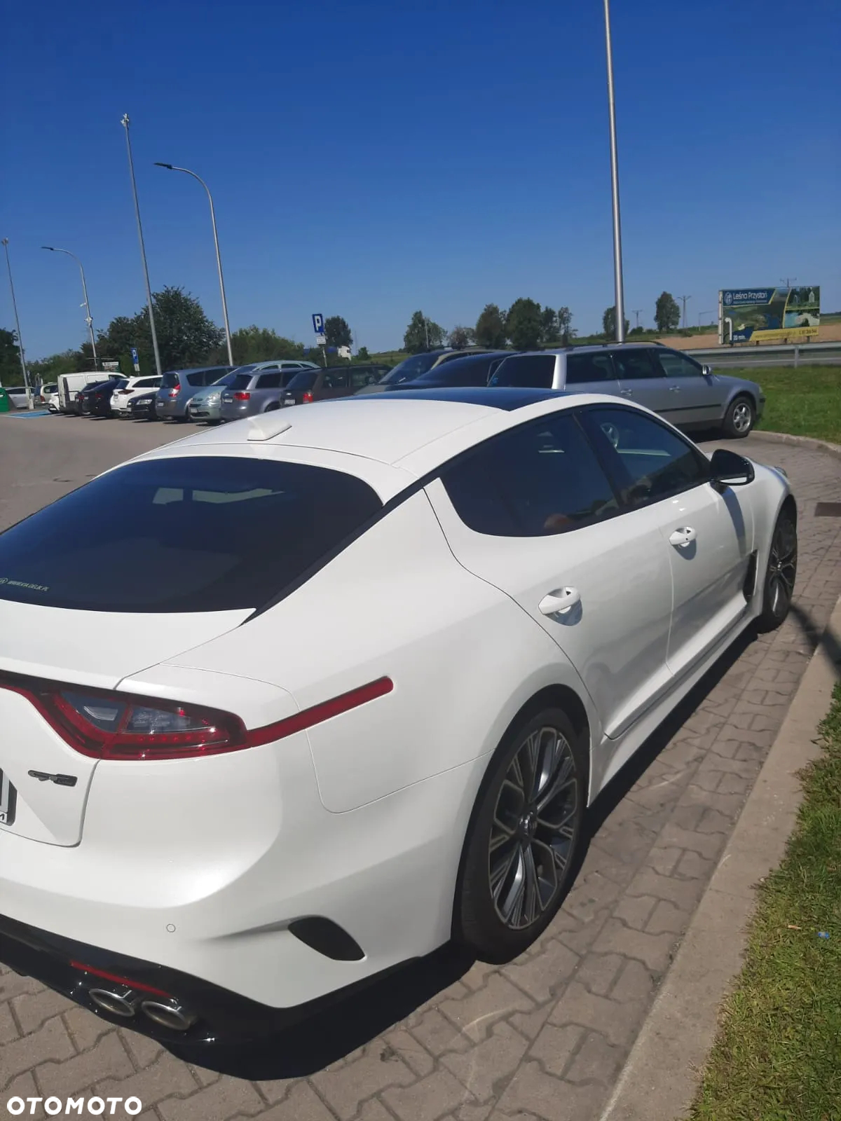 Kia Stinger - 13