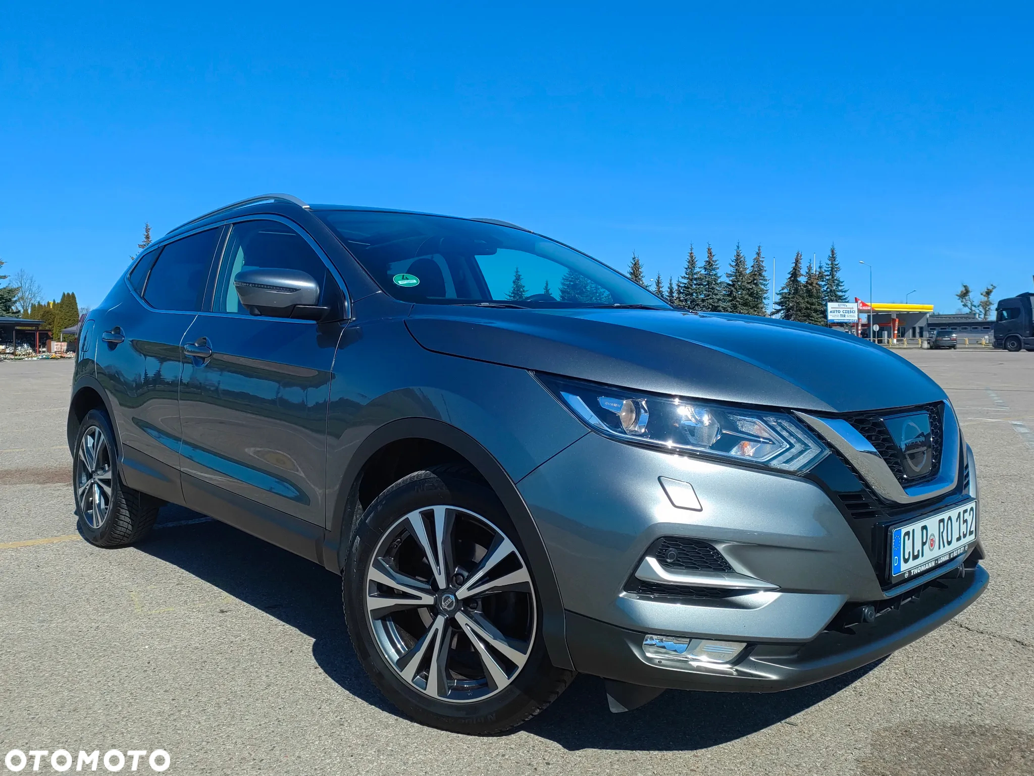 Nissan Qashqai 1.2 DIG-T Xtronic TEKNA+ - 6