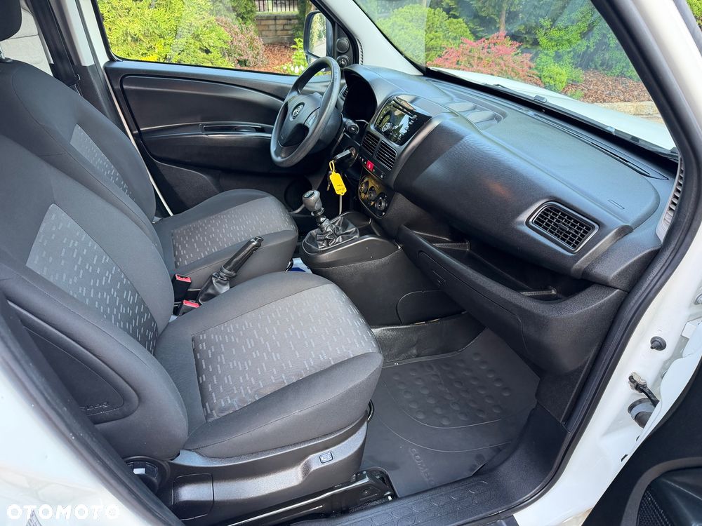 Opel Combo - 11