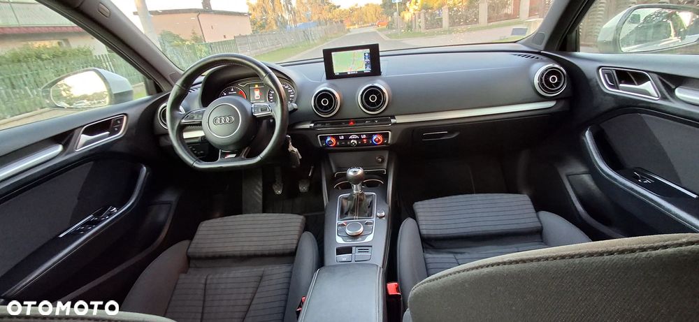 Audi A3 Sportback 2.0 TDI (clean diesel) S line Sportpaket - 12
