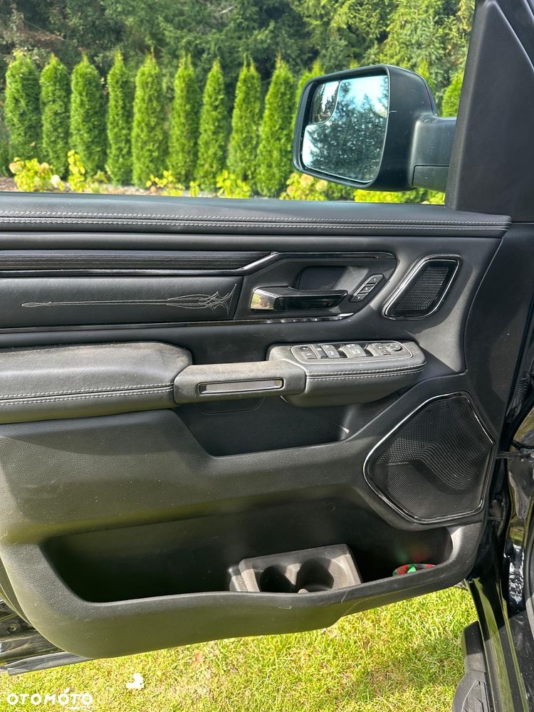 RAM 1500 - 11