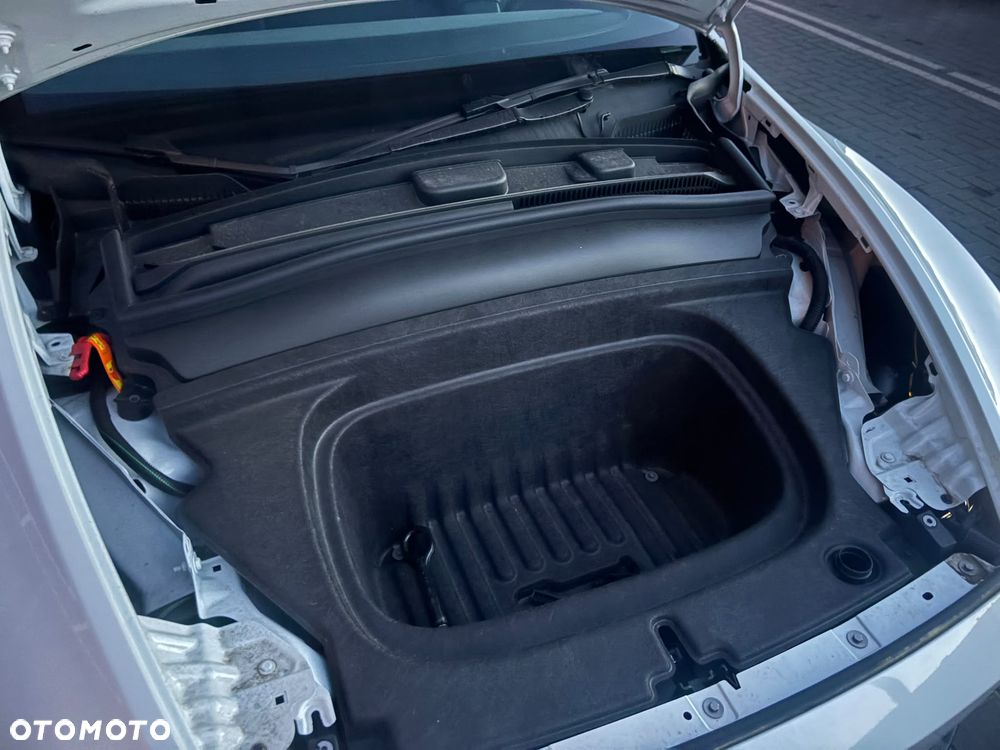 Tesla Model Y Standard - 22