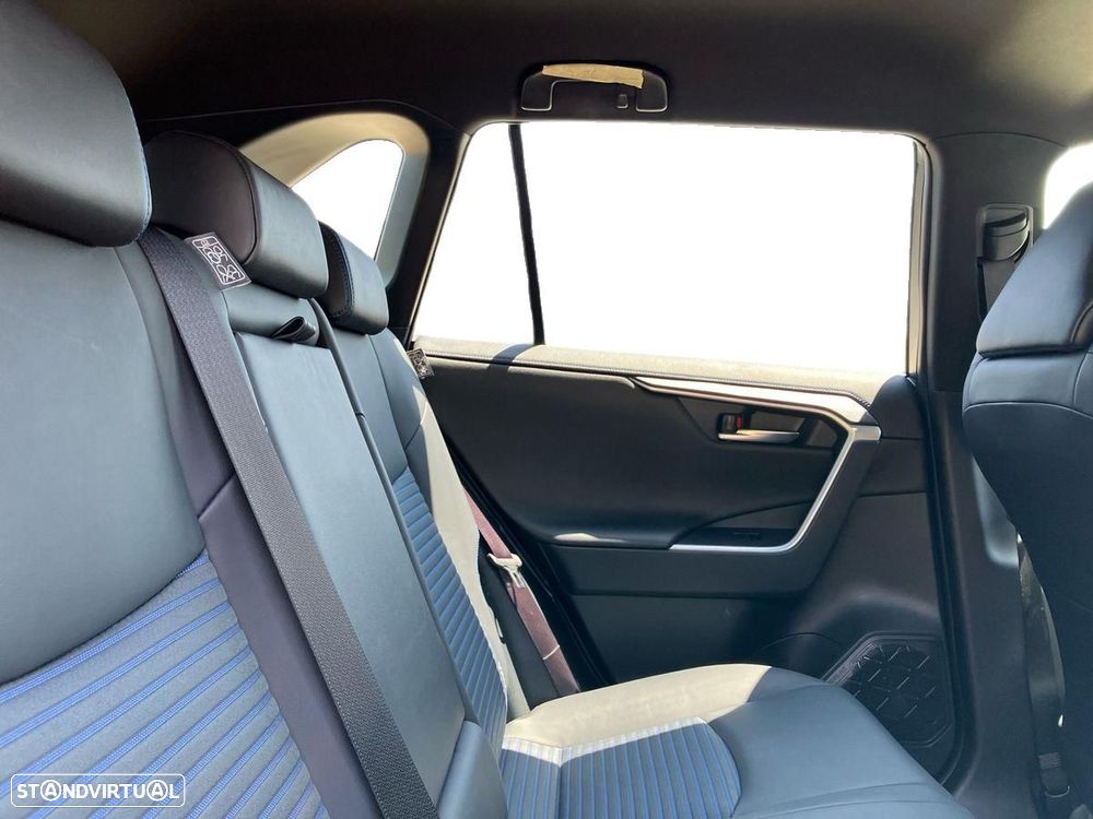 Toyota RAV4 2.5 HDF Square Collection - 15