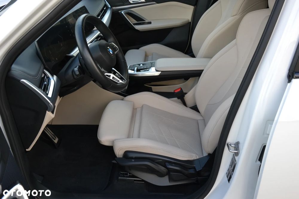 BMW X1 - 16